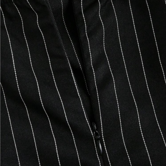 Black stripped mini dress with bow - Picture 3 of 5